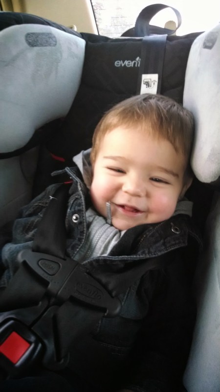 Going on a vacation, but don't know if you can handle it with your baby? Here are 5 tips for road tripping with babies! Happy travels!