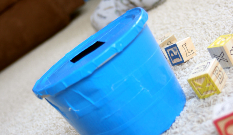 Block Bucket for Baby: Easy DIY Toy!