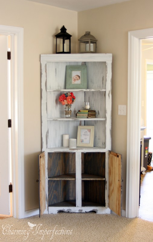 Every home has one: that small corner that’s impossible to furnish or decorate. If you are out of ideas for your awkward corner, look no further than this tutorial on how to make a beautiful Corner Cabinet, which sports function and style!