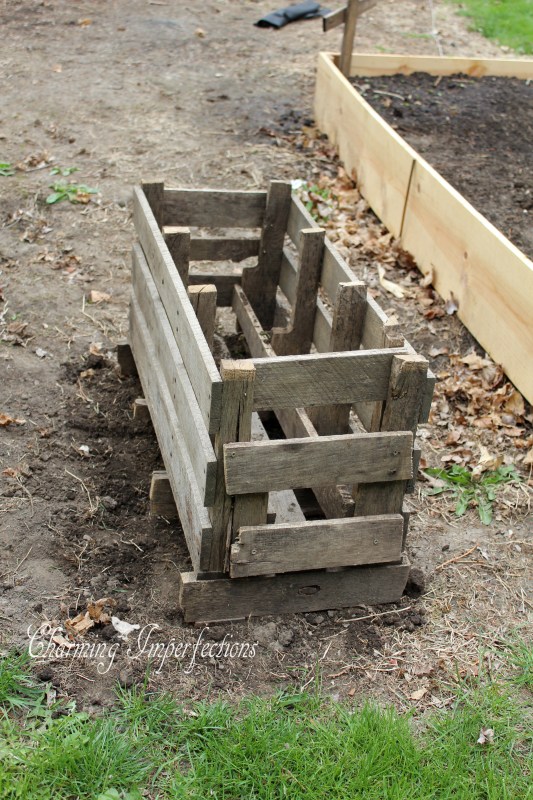 Pallet Strawberry Planters are really cool, but wouldn’t you like a little more information on why they are ideal? And, perhaps, how to get the plants planted into the sides? All that information and more are here in this post.