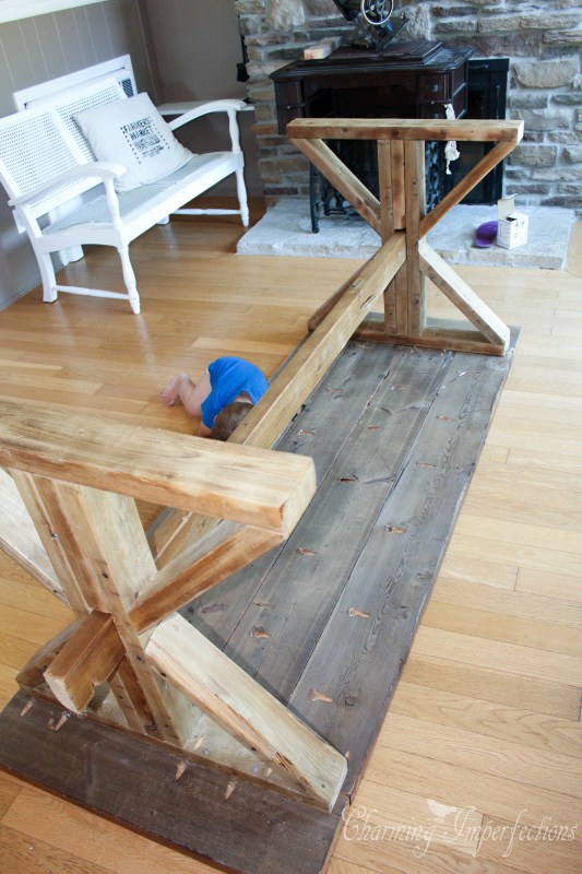 DIY Farmhouse Table with 2 style options for legs!