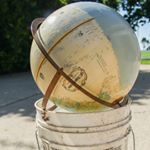 Quick DIY tip for your weekend: painting a globe without a stand is made easy by placing it on a bucket ;) Have fun creating beautiful things!