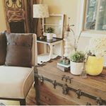 I'm loving all the pretty pictures from @littlevintagenest! Check out the farmhouse goodness on her Instagram feed.