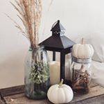 Little autumn spots in our house like this one make me love this season!
What do you love about fall?
#instagood #decoration #falldecor #lantern #homedecor #masonjar #autumn #charmingfall #neutrals