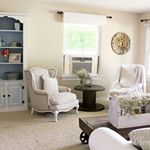 Posting our living room to participate in the #beautifulfurnitureshowcase with #designdivas! I'm stunned at all the other lovely living rooms and furniture on the hash tag.
To join in we're supposed to tag three friends, so @myeverydaywifelife @houseologie @diy_passion_ would you like to participate?