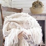 So many happy, snuggly feelings when I see this picture! Thanks for the warm fuzzies @gracehill_farm! #gracehillfarm #springhassprung #farmhouseliving