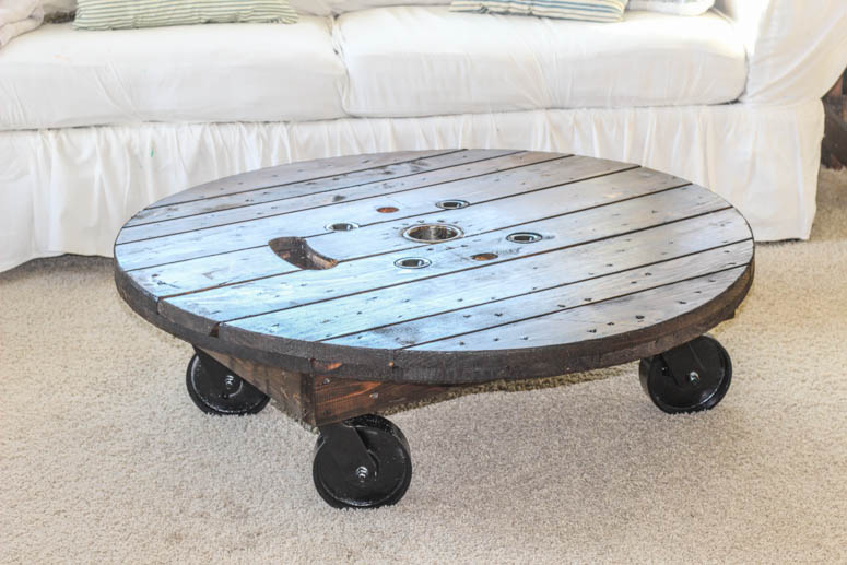 Make this Spool Coffee Table for your industrial farmhouse look! Full tutorial.
